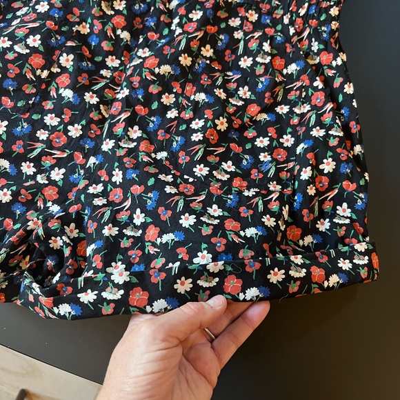 Jack Wills Size 4 Black and Multicolored Floral Romper - Picture 5 of 6